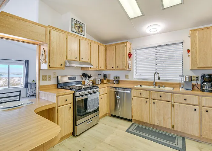 5 Mi To River: Boating & Off-roading Oasis! Holiday home