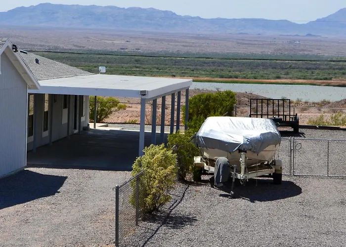 5 Mi To River: Boating & Off-roading Oasis! Topock
